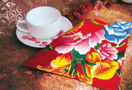 印染土花布與中式家具 一室熱烈，滿屋舊夢